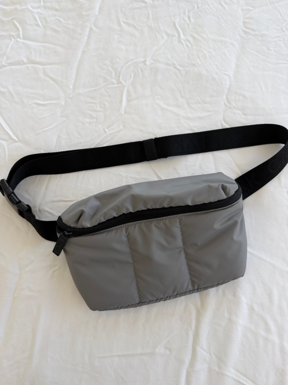 CALPAK Luka Belt Bag Gray